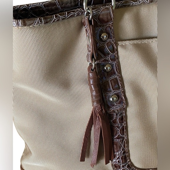 BUENO Snake-print & Tan Shoulder Bag Water Resistant Coastal Curved Handle Bag - Picture 11 of 15